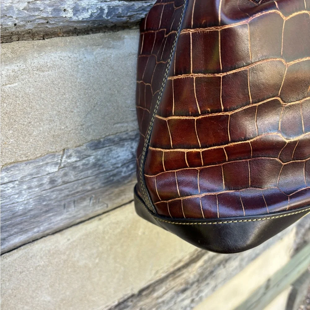 Dooney & Bourke Croc-Patterned Leather Shoulder Bag with Gold Toned Hardware - Picture 8 of 15